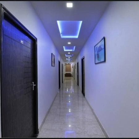 Hotel P.S. Villa آغْرا المظهر الخارجي الصورة